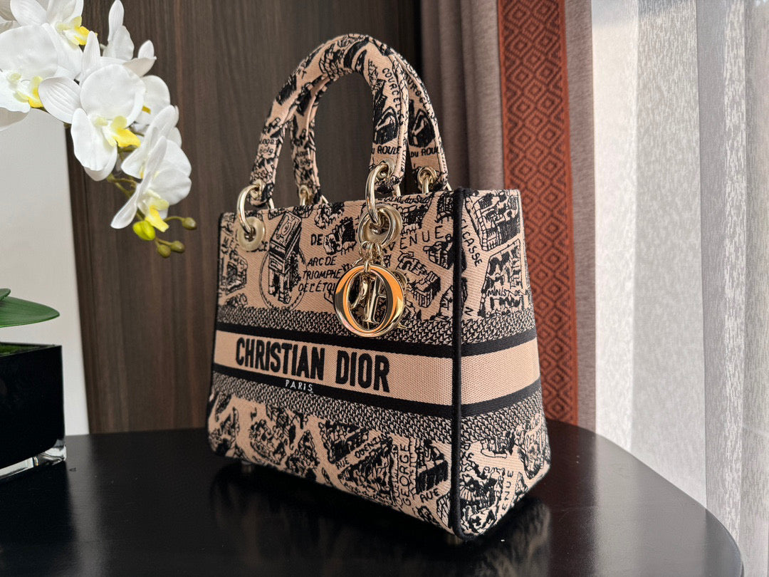 Dior Medium Lady D-Lite Bag Small - Grade 4 Platinum