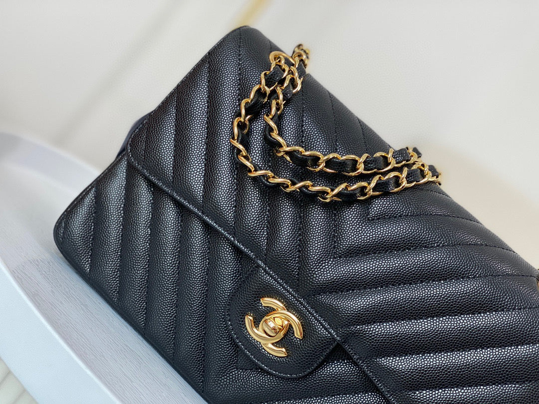 Chanel Chevron Classic Handbag Grained Calf Skin 25cm - High Grade