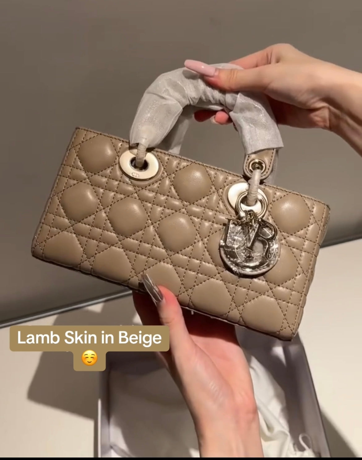 Load video: Lady-D-Joy Lamb Skin Beige