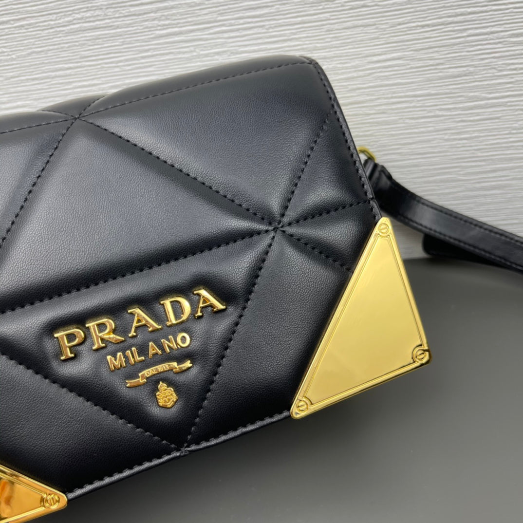 Prada Quilted leather shoulder bag - grade 1